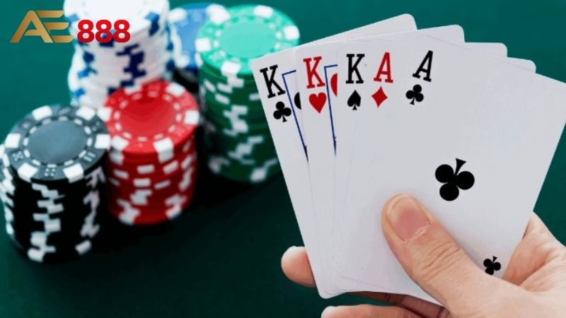 Bài Liêng: Luật chơi, cách chơi và mẹo chơi Liêng thắng lớn 2 bài liêng